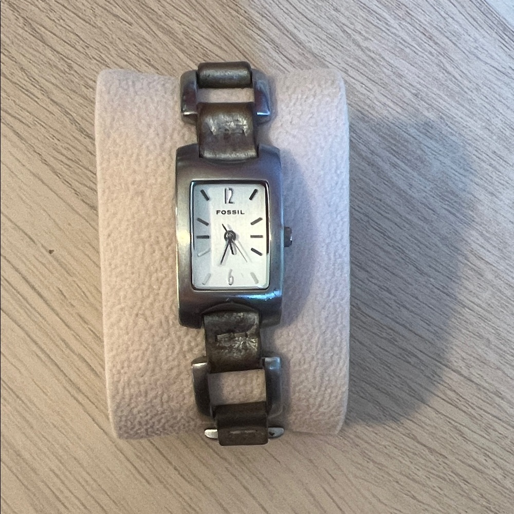 Fossil Square Faced Y2K Watch - ES-1317